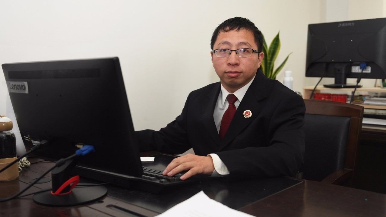 新时代检察官 | 任远:在亲历大案中"脱胎换骨"