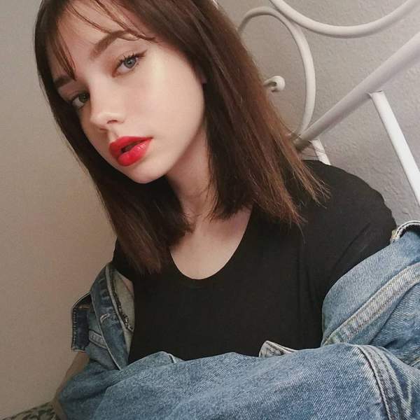 17岁乌克兰混血美少女清纯美照颜值逆天气质高冷