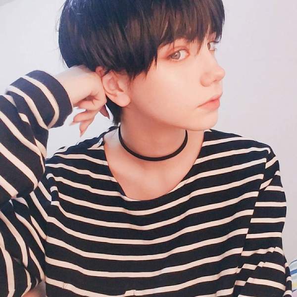 17岁乌克兰混血美少女清纯美照颜值逆天气质高冷