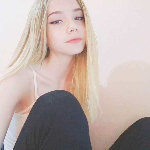 17岁乌克兰混血美少女清纯美照颜值逆天气质高冷