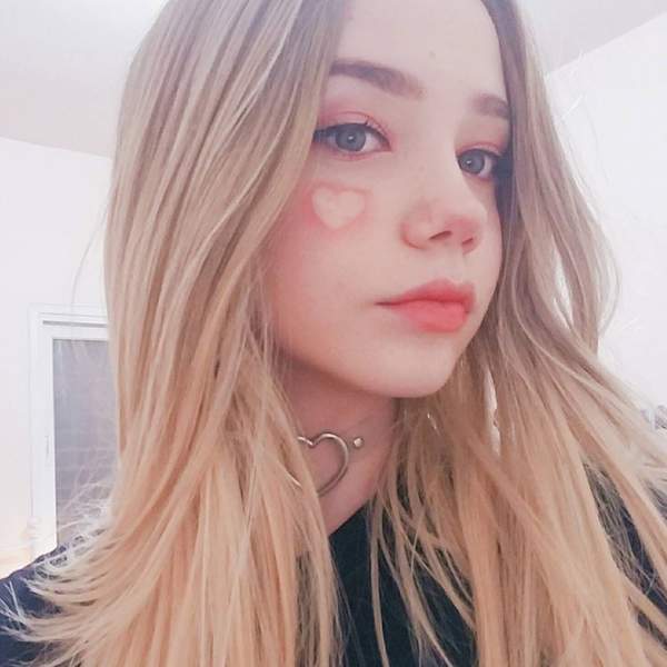 17岁乌克兰混血美少女清纯美照颜值逆天气质高冷