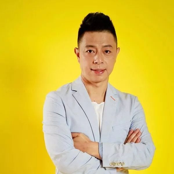 专业又不失幽默掌控全场担任主持阮星航广东广播电视台著名主持人进入