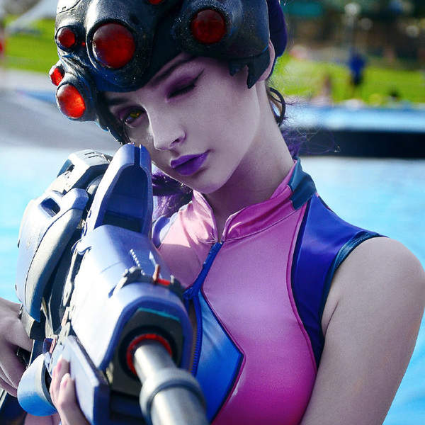 美少女cos《守望先锋》泳装黑百合 性感尤物盛世美颜