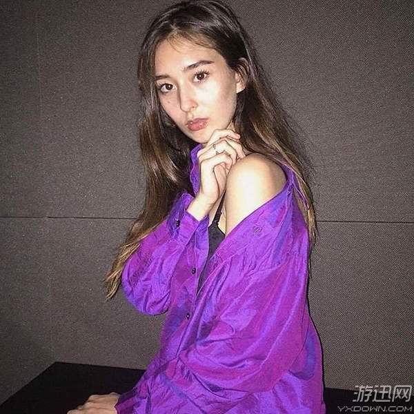 日澳混血逆天大长腿美女sharnie性感动人美胸无敌