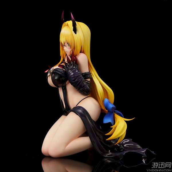 《出包王女》提亚悠恶魔装手办 呆萌老师大秀好身材