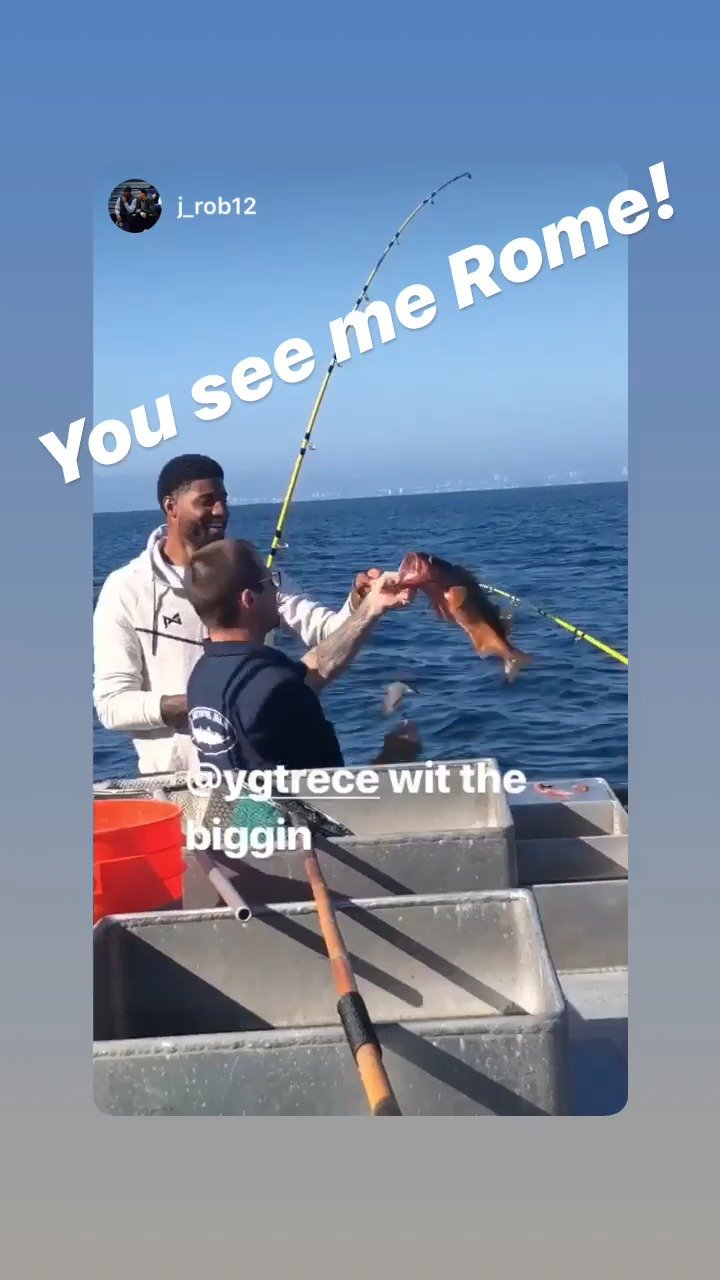 钓鱼才是主业!保罗-乔治晒自己在海上钓到的大鱼