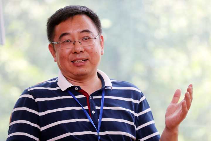 杭州高新实验学校学生发展中心主任余秋生余老师认为,借助这种方式,让