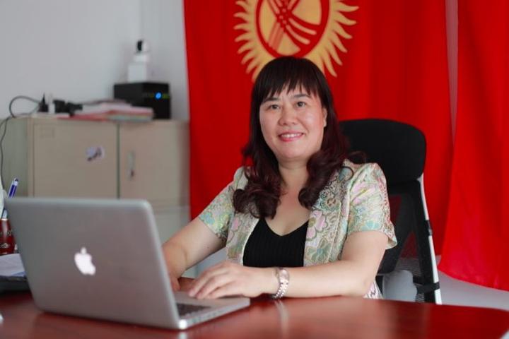 德隆电视台台长张素兰: 讲述中国故事