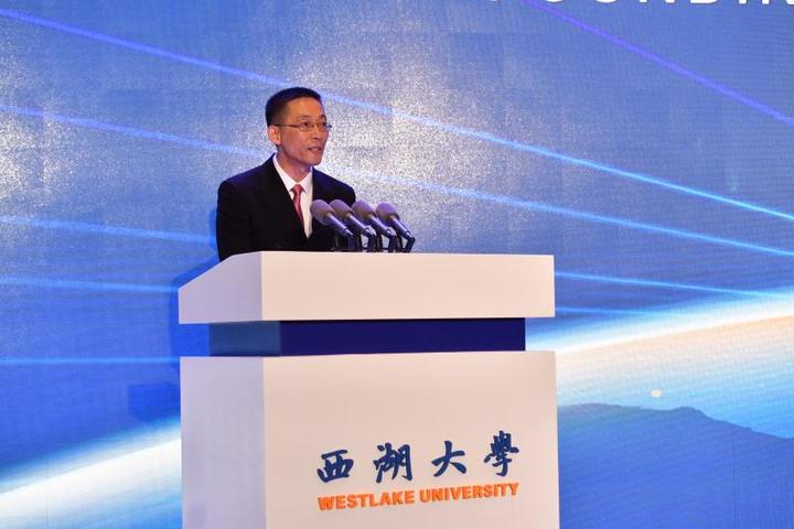 12岁孩子拿出压岁钱大学生捐出生活费 400多人的西湖大学梦|西湖|压岁