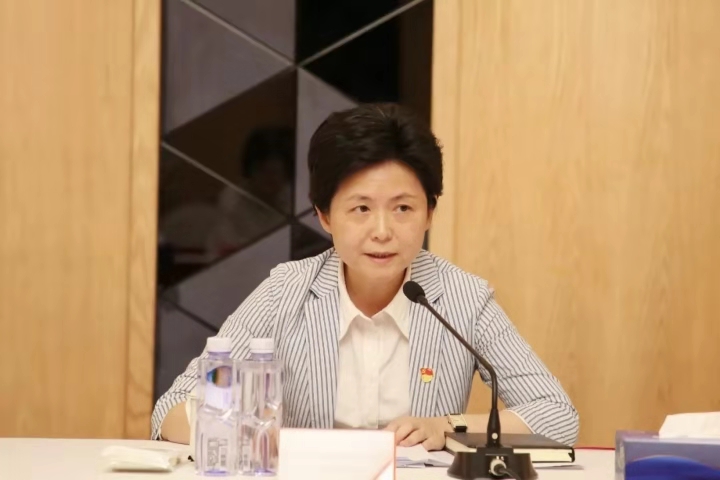 王岚履新干部有四类来源此番上海各区党政主官人事变动中,履新干部