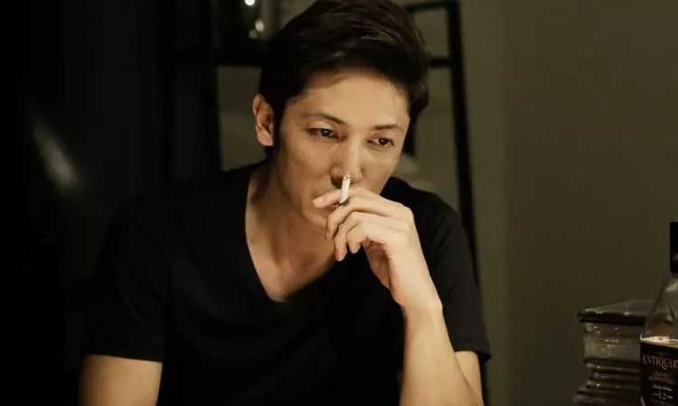 男星家暴,竟有41万人点赞:人心变丑,就是从美化暴力开始的