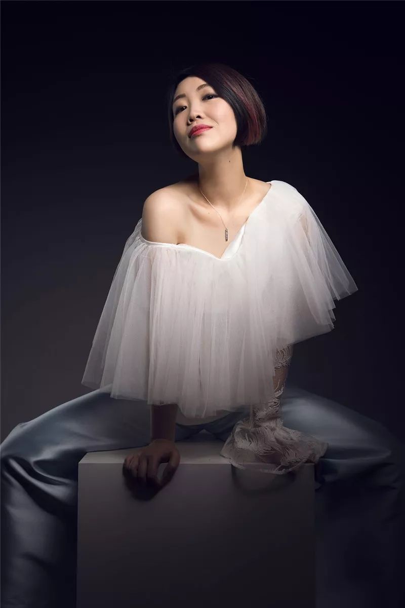 她故事dj小畅犀利主播十年你知道她佛系的另一面吗