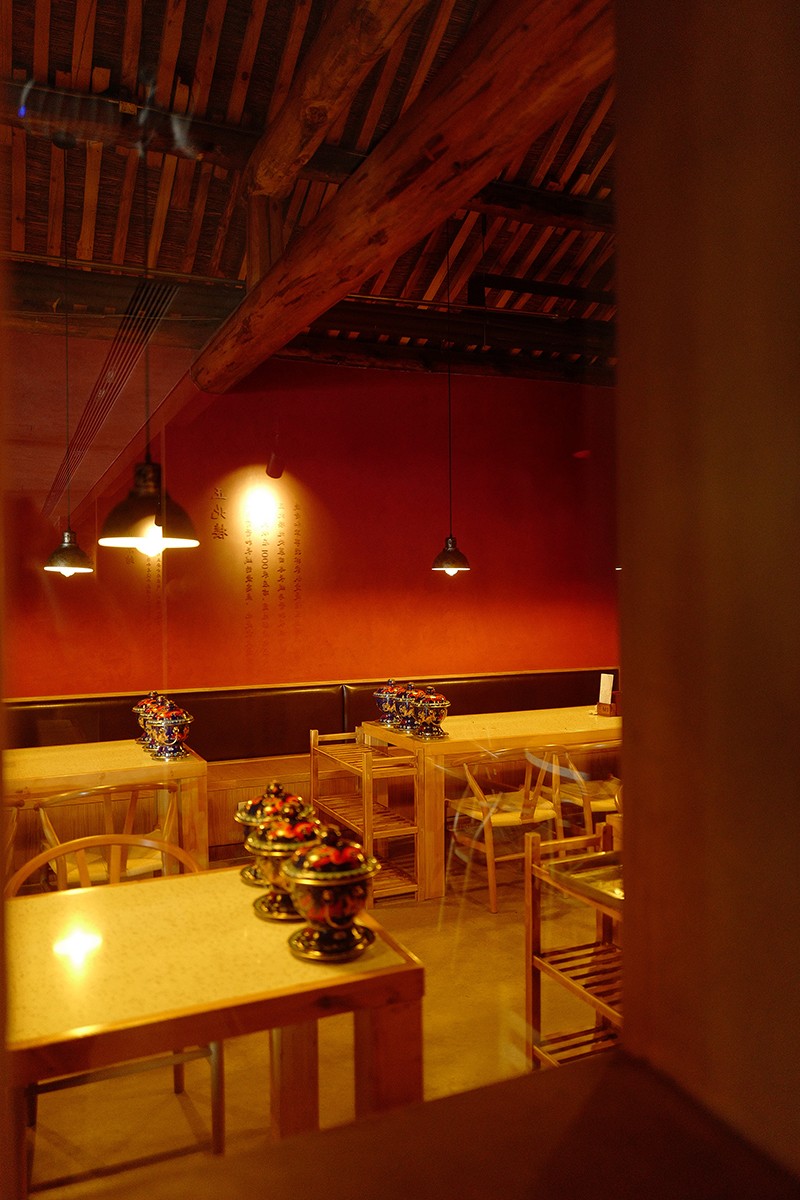 长城脚下的北旮旯火锅餐厅 — 叁舍.北京