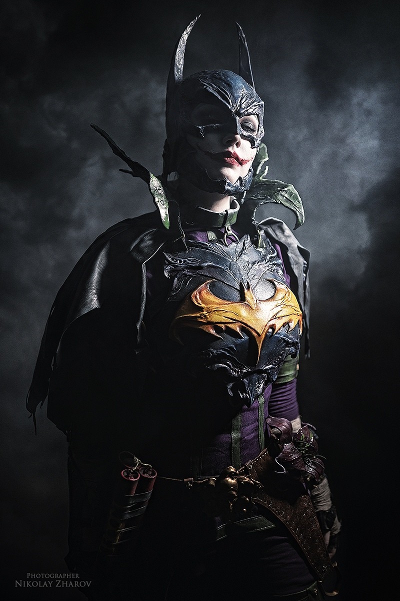 国外妹子cos狂笑之蝠美图 帅气潇洒却又妖艳疯癫