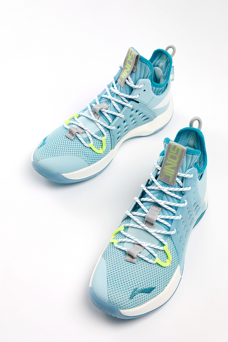 搭载更轻更弹的中底科技!李宁音速 7 正式发布