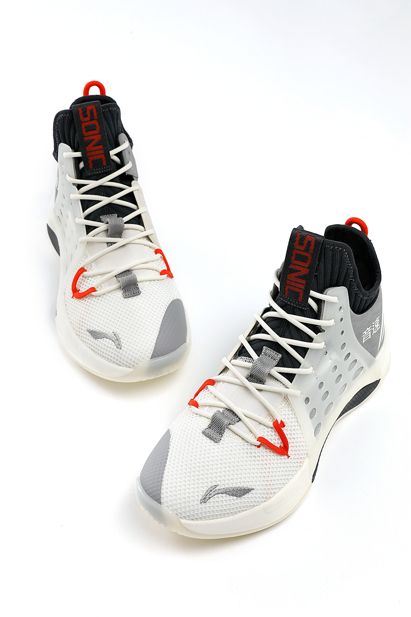 搭载更轻更弹的中底科技!李宁音速 7 正式发布