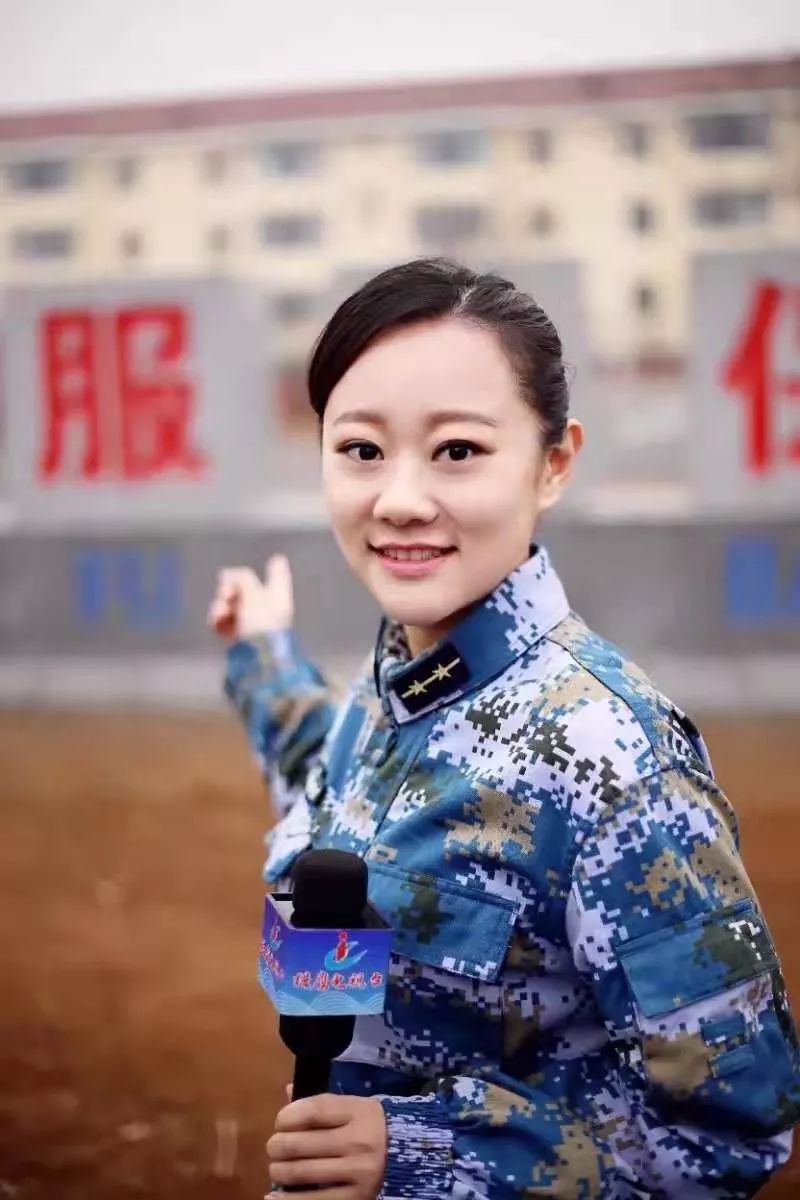 这位全军金牌讲解员,原来是咱海军小姐姐|海军_新浪军事_新浪网