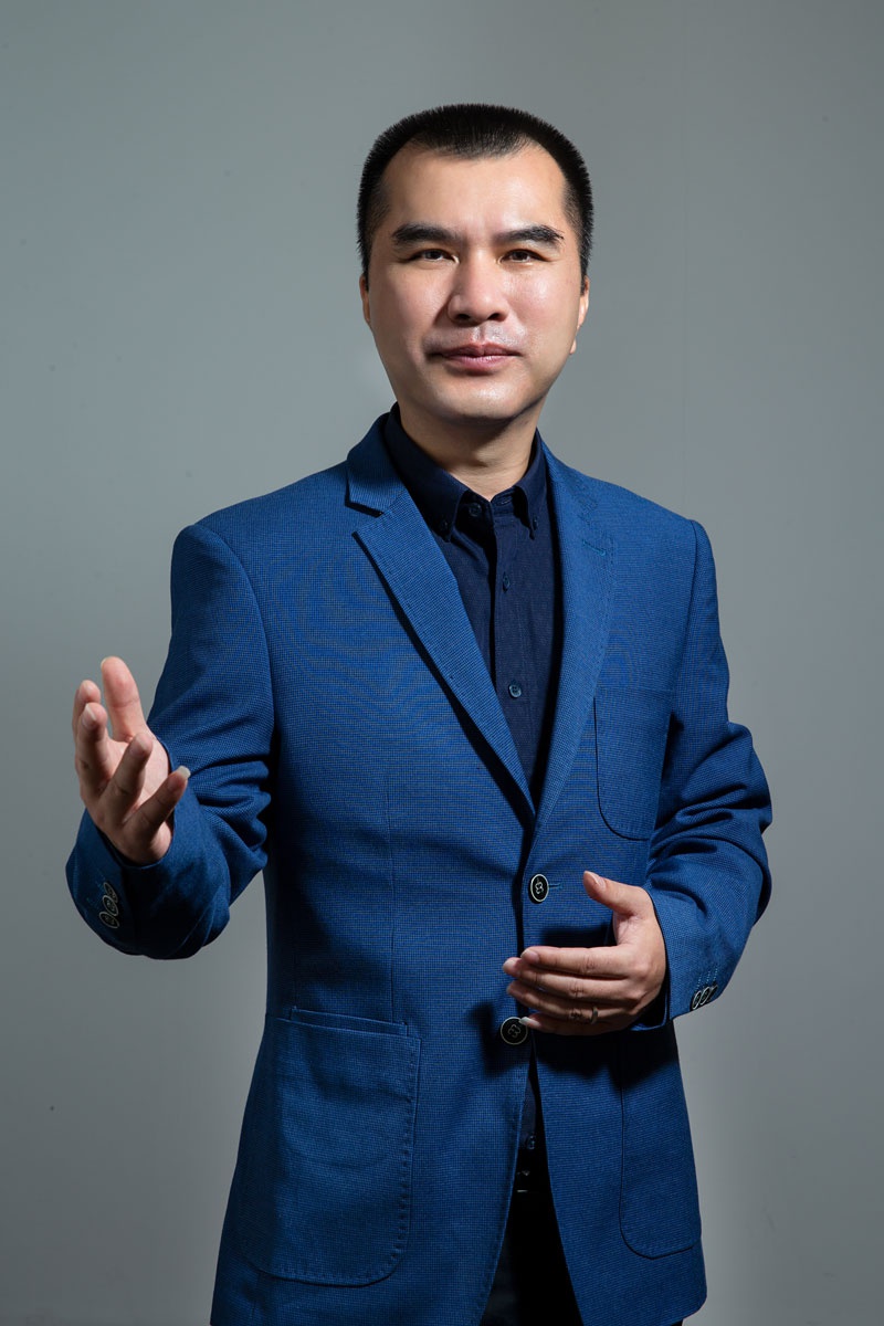 庞大智盛趣游戏 谭雁峰乐元素副总裁 王璇中手游执行董事,董事长兼ceo