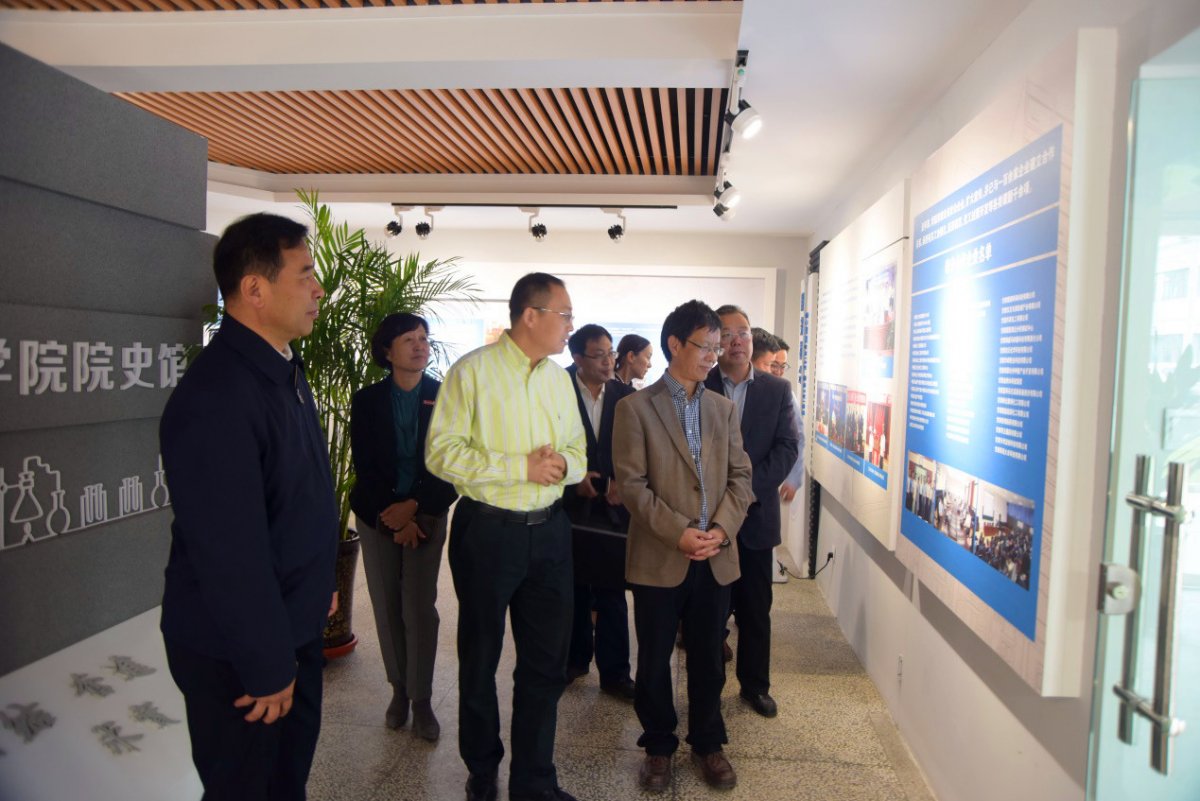 甘肃农业大学钟福国书记赵兴绪校长一行访问兰州大学