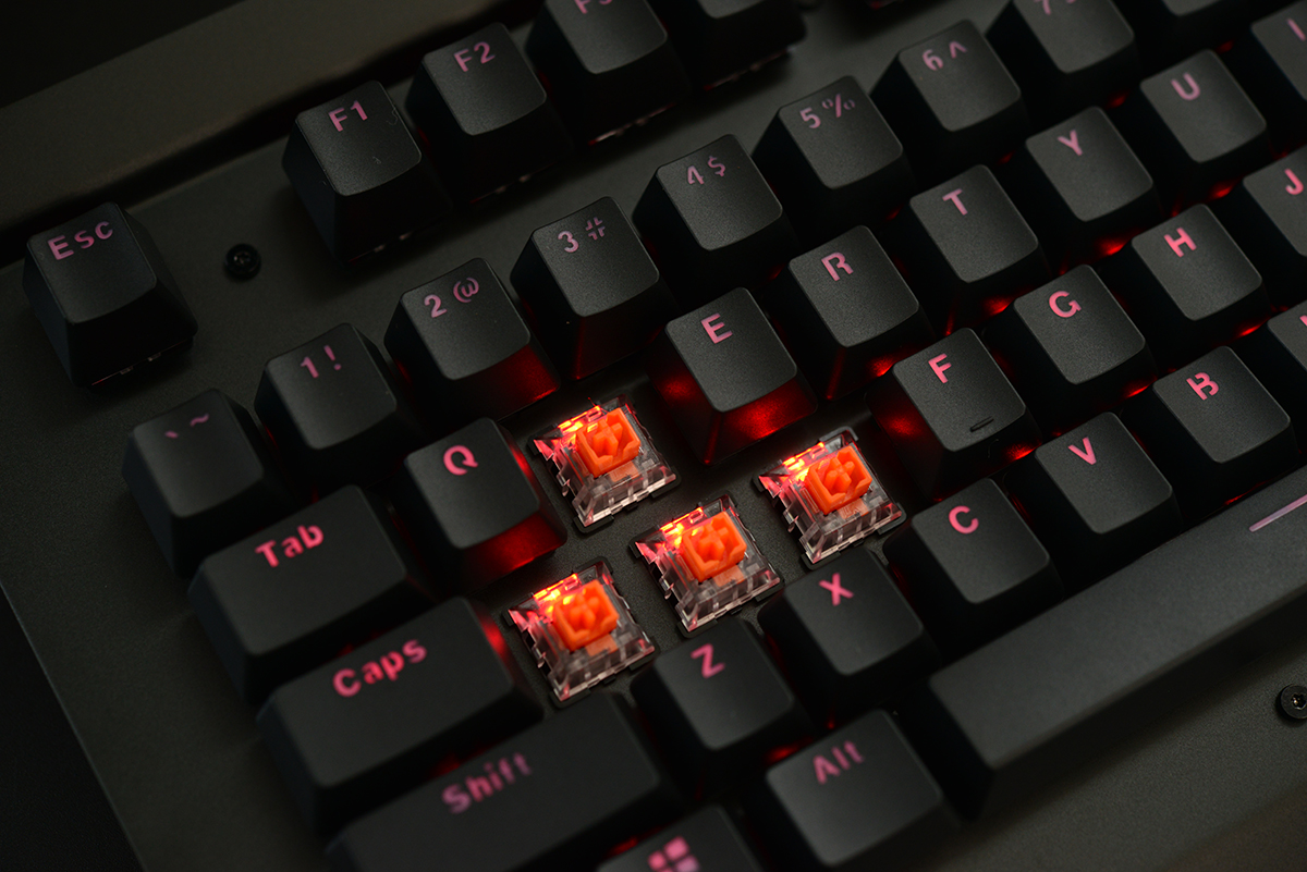 lk光轴 ip68级防水 雷柏v750机械键盘图赏