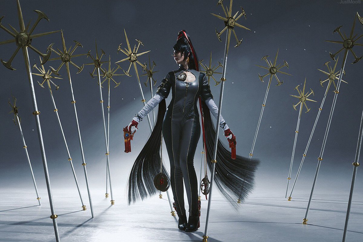 国外美女cos《猎天使魔女》贝姐 全果出镜展示好身材