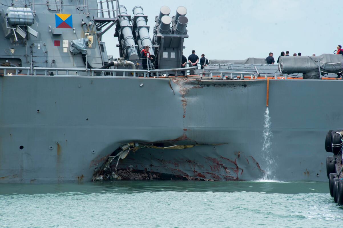美军驱逐舰又撞上商船，该军舰刚刚来过南海|南海|南沙群岛|菲律宾_新浪新闻
