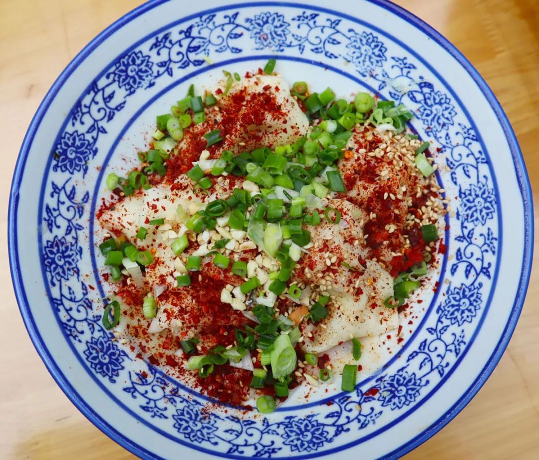 南桥寺vs未乃家,干海椒抄手比拼,哪个才是王道?