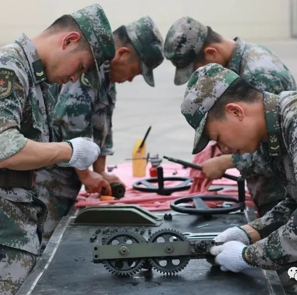 【关注】来来来,看看军营里的装备换季保养,绝对涨姿势