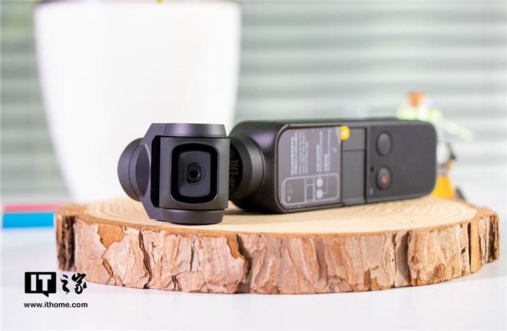 大疆口袋灵眸云台相机开箱图赏小巧如口红