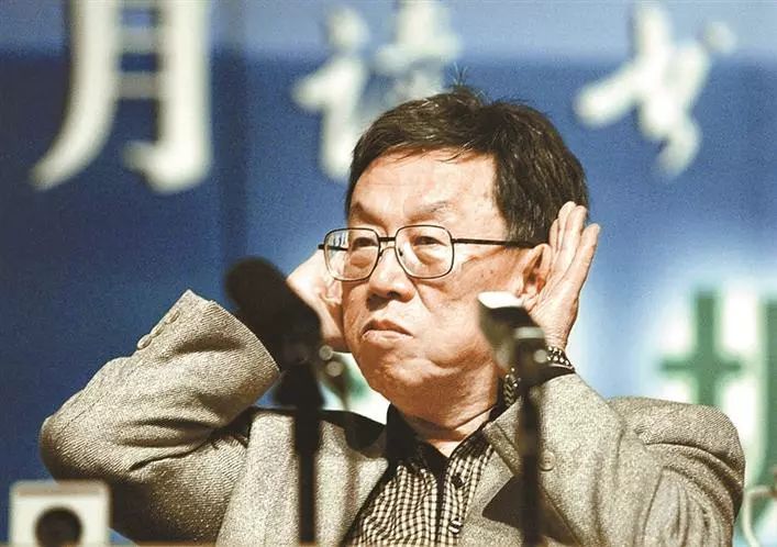 文化学者余秋雨,著名作家王蒙,武侠泰斗金庸,中国工程院院士牛憨笨