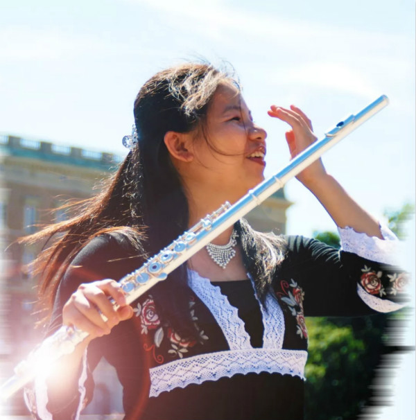 旅瑞盲人吴晶树立梦想启迪人生