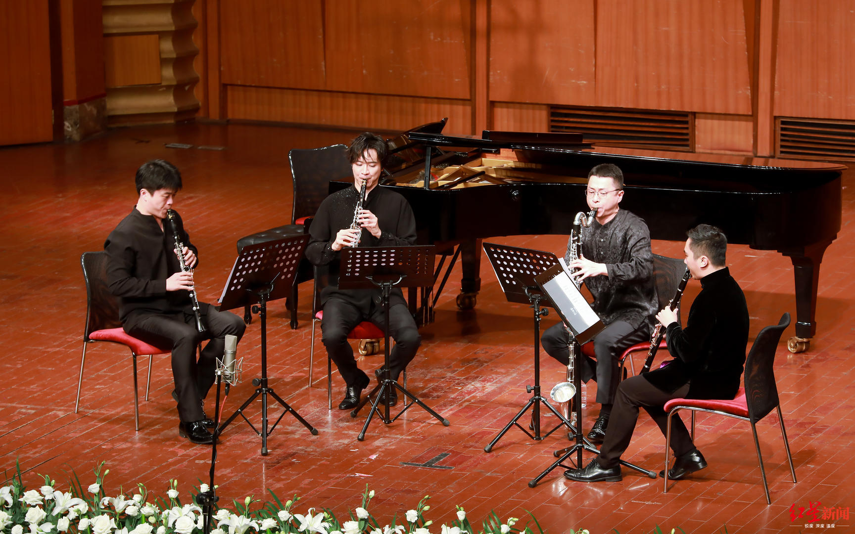 缅怀恩师喻波蓉城之秋上演深情单簧管波尔卡
