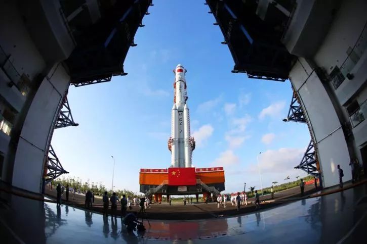 地球卫星"东方红一号"△长征系列运载火箭及首飞时间每个100次发射