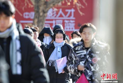  北影艺考现场。中新网记者 李霈韵 摄