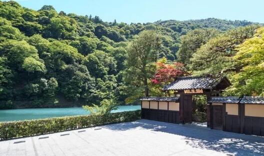 星野佳路的酒店与传统的大相径庭,他是如何做到年营收25亿的__财经