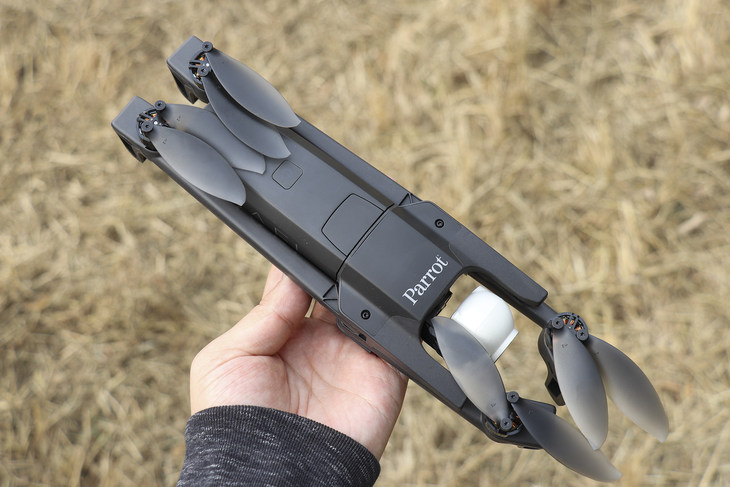 派诺特anafi无人机上手体验可折叠无人机新选择