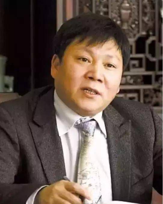 用了将近10年的时间打造他的食品王国,他就是奇爽集团的创始人-陈金财