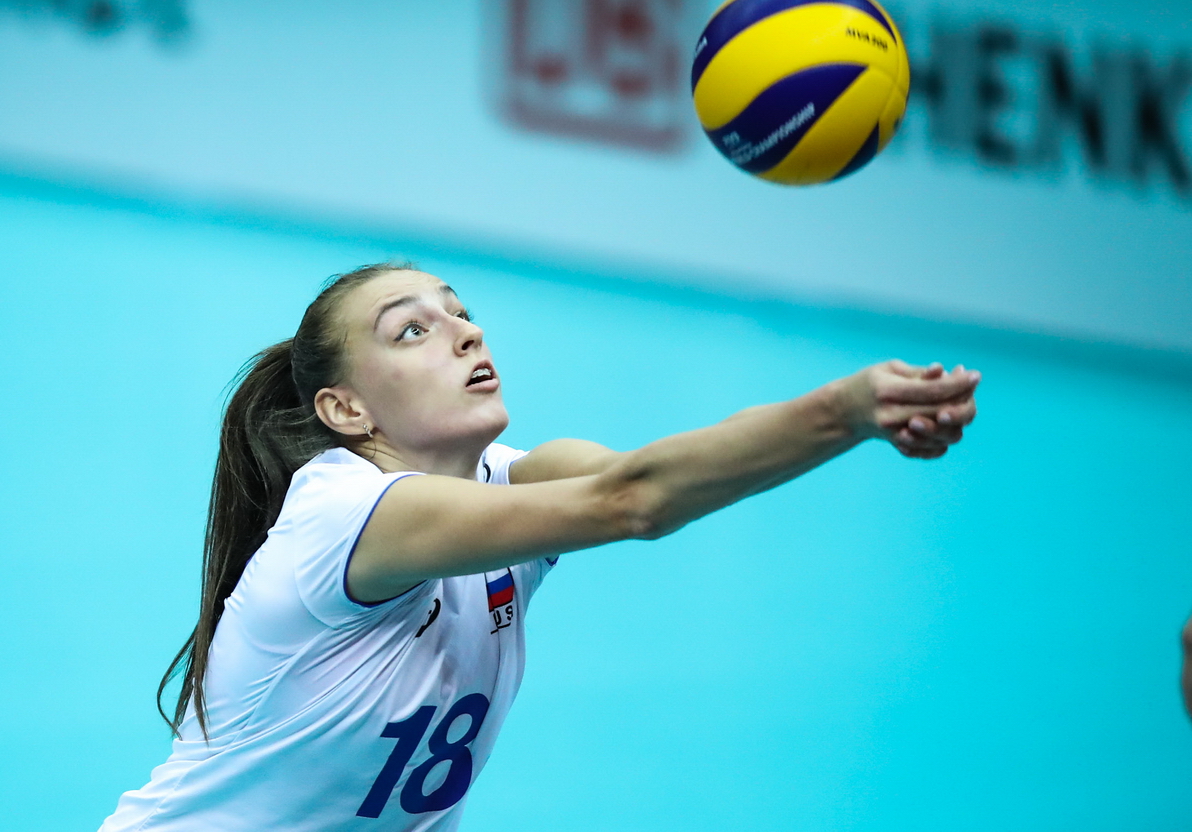 淘汰俄罗斯,中国女排拯救美国