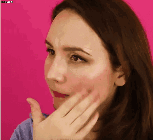 春季的时候,很多人都会有花粉过敏等现象,皮肤比较敏感.