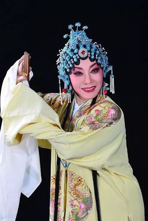 演出时间:4月3日-8日,下午2:00-4:00 演出单位:江苏省梆子剧院 演出