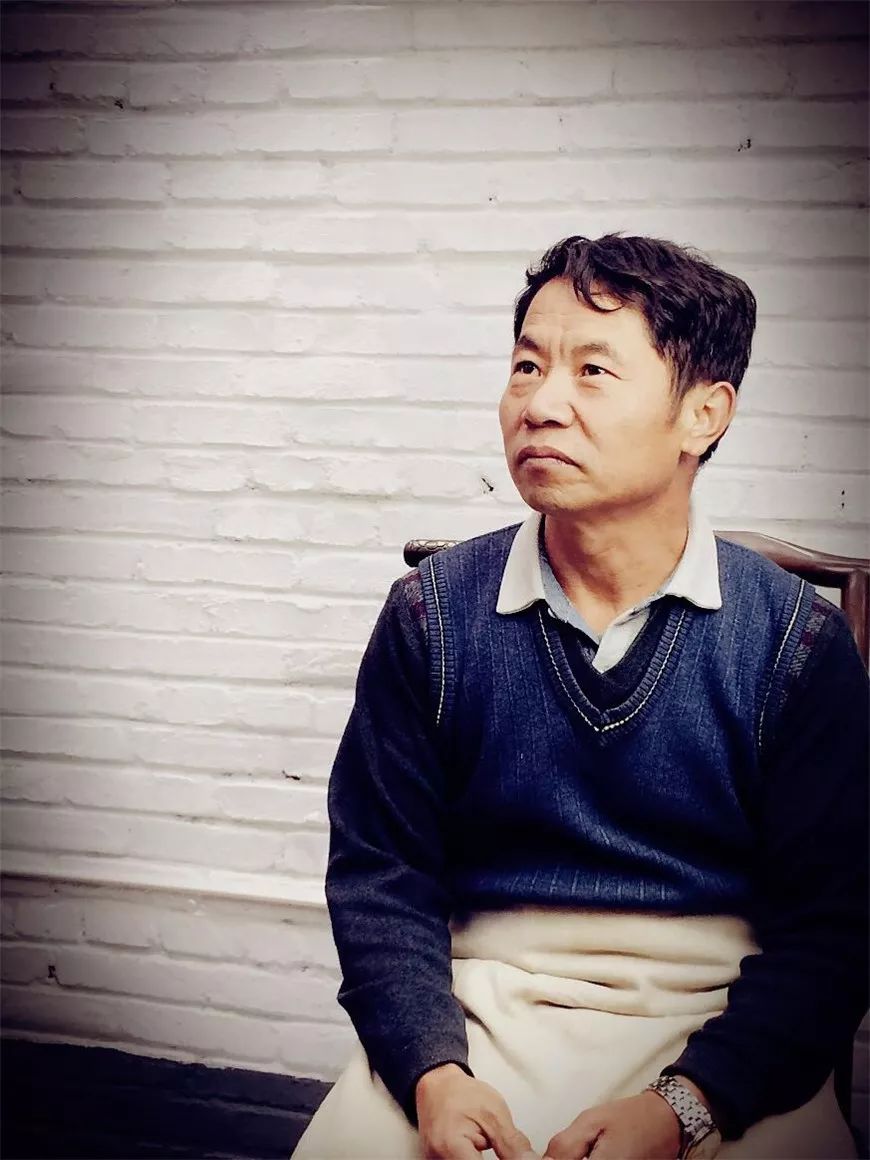重新成就大师创新竹编的道路并非一帆风顺,李加云自己没少走弯路,但