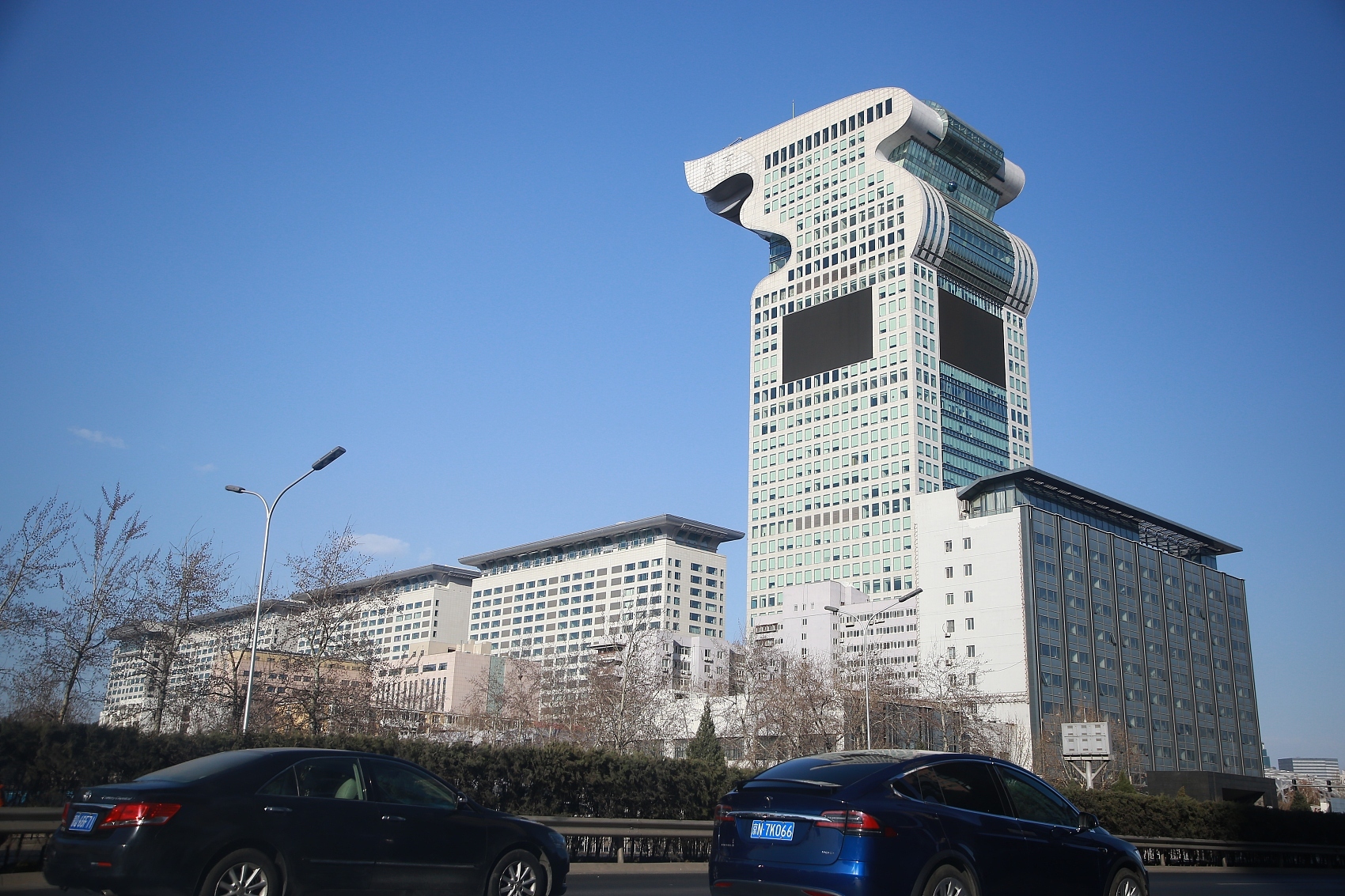 国资金隅接盘"龙首"|拍卖_新浪财经_新浪网