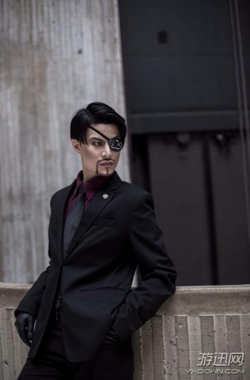 湾湾玩家cos《如龙》真岛吾朗 惟妙惟肖宛如真人附体