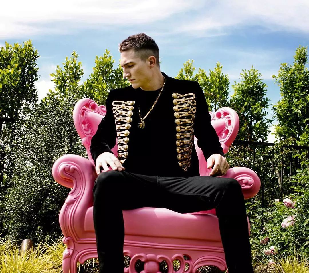 不可思议!美妆仙女jeffree star 可能还当过1.