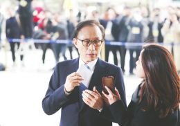 点击放大
