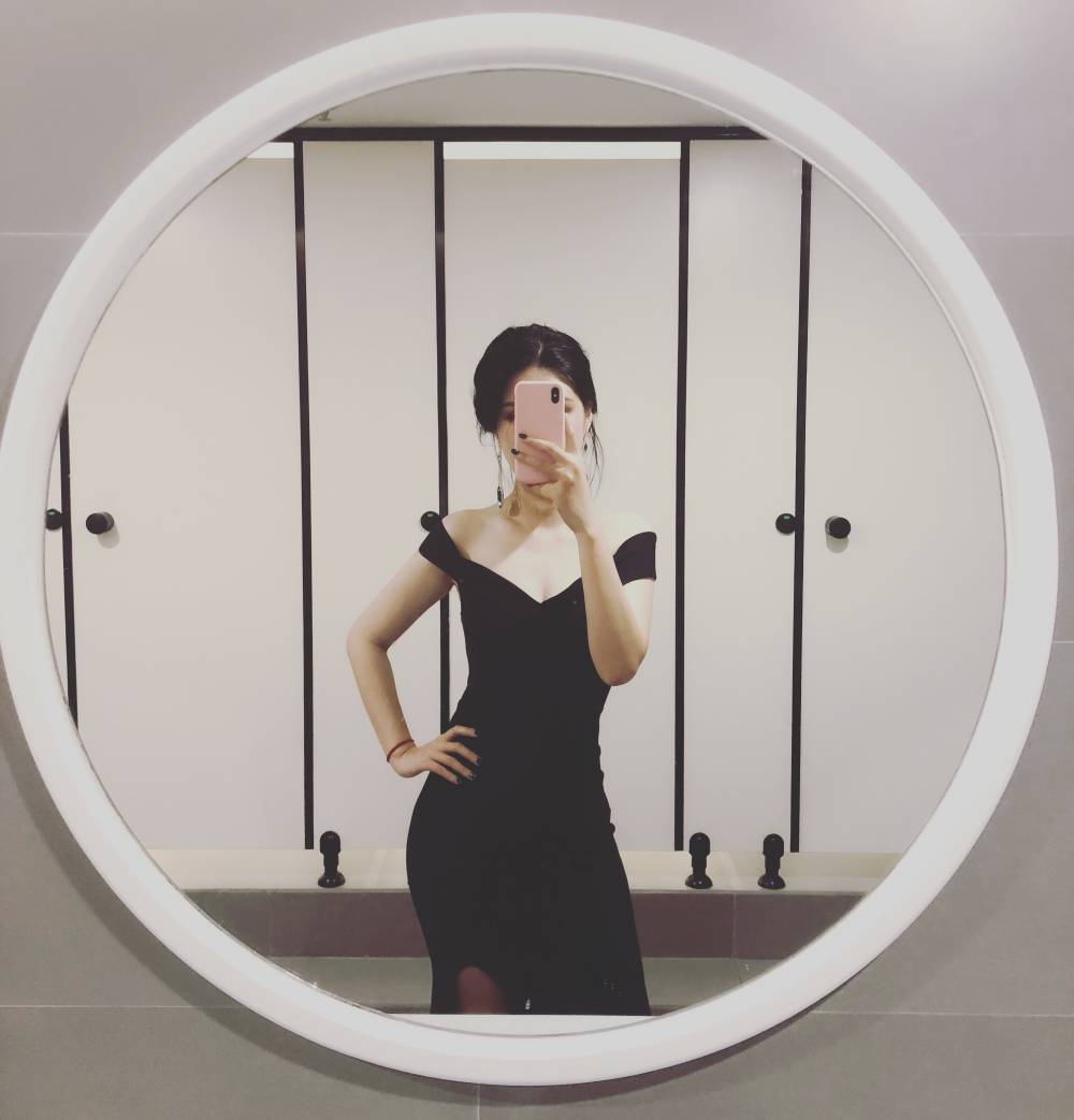 宿命带吧友深入了解直播吧主播们之美女主播伊琳