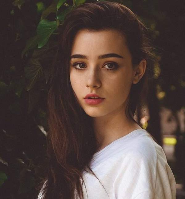 "俄罗斯张柏芝"最新美照 小姐姐颜值逆天仙气十足