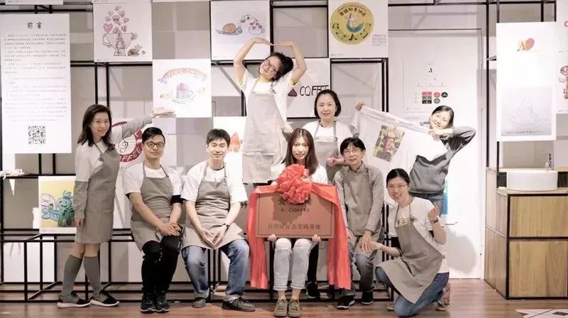 我们用一件特别的T恤让星星的孩子不再孤独