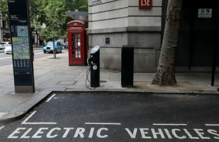英国为刺激电动车消费放大招 燃油车报废可换6000英镑
