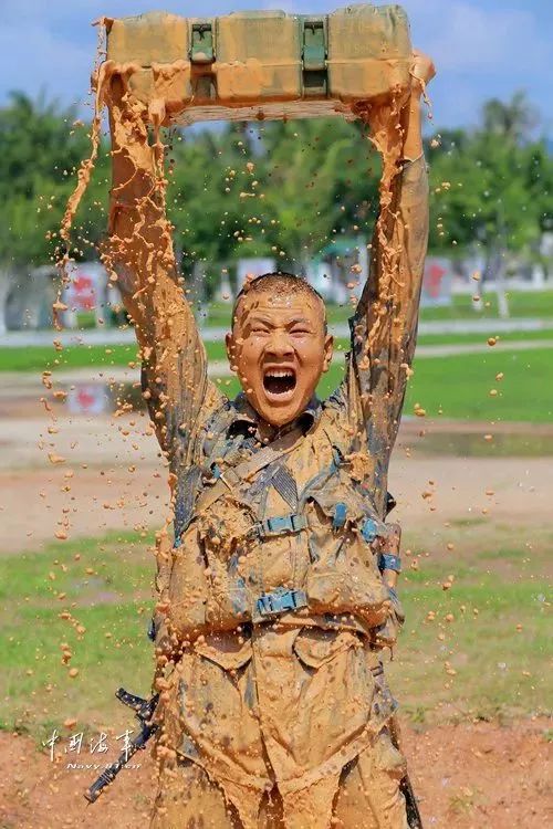 每一帧都是大片!|孙浩|训练|蛟龙突击队_新浪新闻